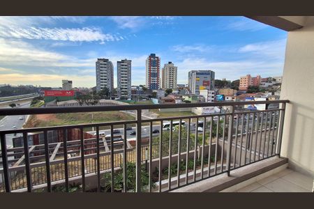 Apartamento para alugar com 56m², 2 quartos e 1 vaga Apartamento para alugar com 56m², 2 quartos e 1 vagaVaranda