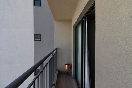 Studio para alugar com 26m², 1 quarto e sem vaga Studio para alugar com 26m², 1 quarto e sem vagaVaranda