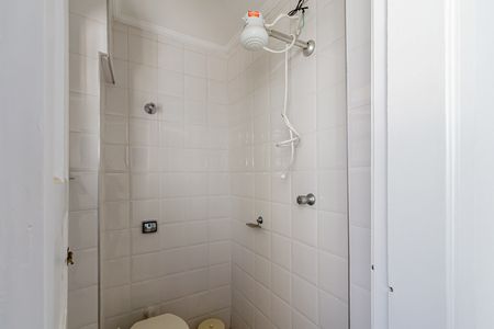 Apartamento para alugar com 75m², 2 quartos e sem vaga Apartamento para alugar com 75m², 2 quartos e sem vagaBanheiro de serviço