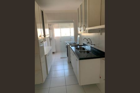 Apartamento à venda com 83m², 3 quartos e 2 vagasCozinha