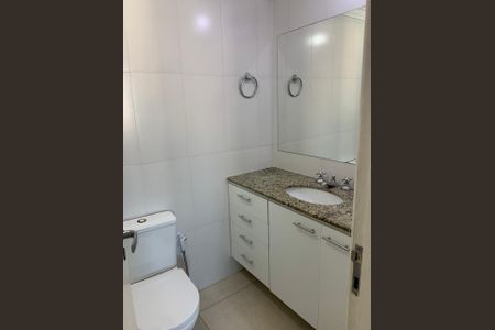 Apartamento à venda com 83m², 3 quartos e 2 vagasBanheiro
