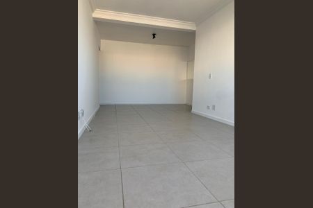 Apartamento à venda com 83m², 3 quartos e 2 vagasSala