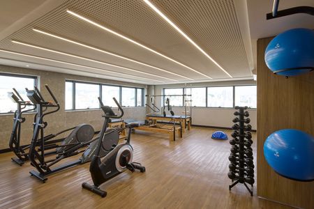 Apartamento à venda com 83m², 3 quartos e 2 vagas Apartamento à venda com 83m², 3 quartos e 2 vagasAcademia