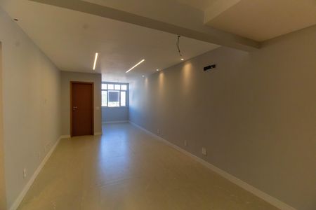 Apartamento à venda com 80m², 3 quartos e 1 vagaSala e Cozinha 