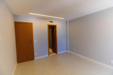 Apartamento à venda com 80m², 3 quartos e 1 vagaSuíte 