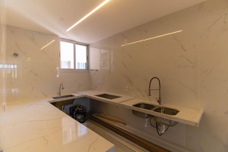Apartamento à venda com 80m², 3 quartos e 1 vagaSala e Cozinha 