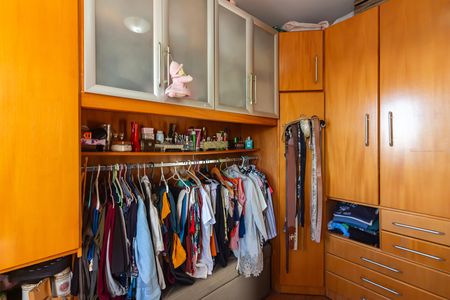 Apartamento à venda com 64m², 2 quartos e 2 vagasQuarto 2