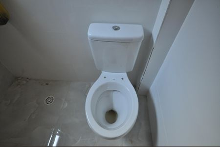 Banheiro de apartamento para alugar com 1 quarto, 28m² em Jardim Jacana, São Paulo