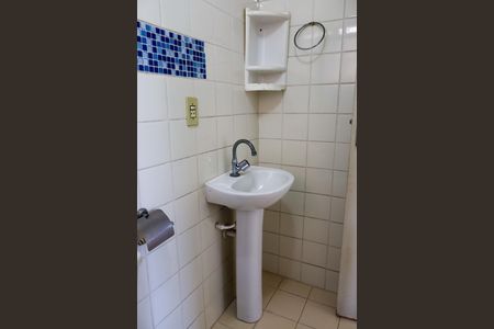 Apartamento para alugar com 57m², 2 quartos e 1 vaga Apartamento para alugar com 57m², 2 quartos e 1 vagaBanheiro