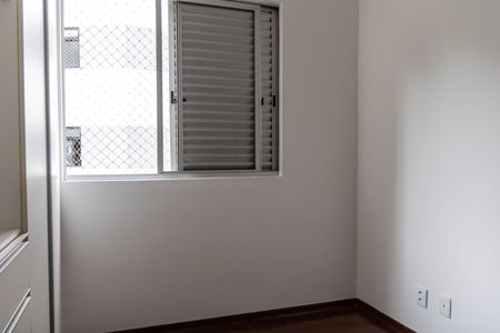 Apartamento para alugar com 66m², 2 quartos e 1 vagaQuarto