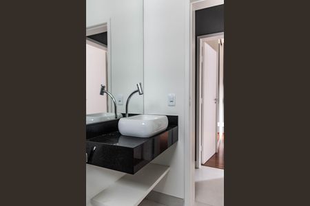 Apartamento para alugar com 66m², 2 quartos e 1 vagaBanheiro Social