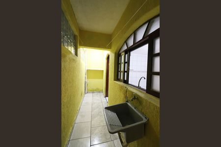 Casa para alugar com 60m², 1 quarto e 1 vagaÁrea de Serviço