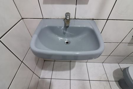 Banheiro Social de casa para alugar com 1 quarto, 60m² em Bairro dos Casa, São Bernardo do Campo