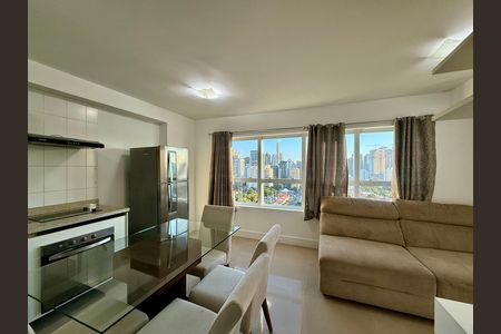 Sala de apartamento para alugar com 1 quarto, 56m² em Brooklin, São Paulo