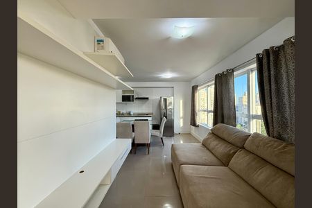 Sala de apartamento para alugar com 1 quarto, 56m² em Brooklin, São Paulo