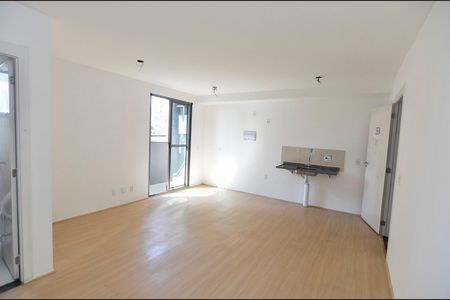 Sala/Quarto de kitnet/studio para alugar com 1 quarto, 32m² em Santo Cristo, Rio de Janeiro