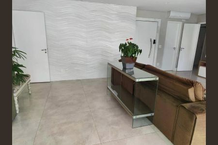 Apartamento à venda com 192m², 4 quartos e sem vaga
