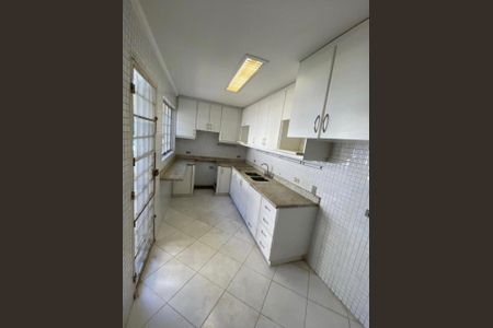 Foto 14 de casa para alugar com 1 quarto, 216m² em Itaim Bibi, São Paulo