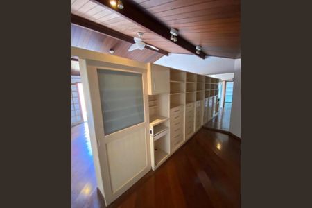Foto 13 de casa para alugar com 1 quarto, 216m² em Itaim Bibi, São Paulo