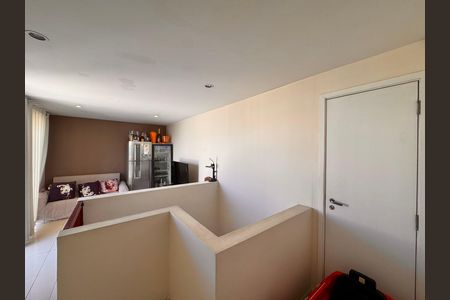 Apartamento à venda com 237m², 3 quartos e 2 vagas Apartamento à venda com 237m², 3 quartos e 2 vagasTerraço