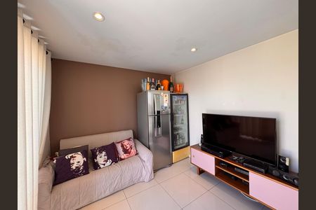 Apartamento à venda com 237m², 3 quartos e 2 vagas Apartamento à venda com 237m², 3 quartos e 2 vagasSala (Segundo Andar)