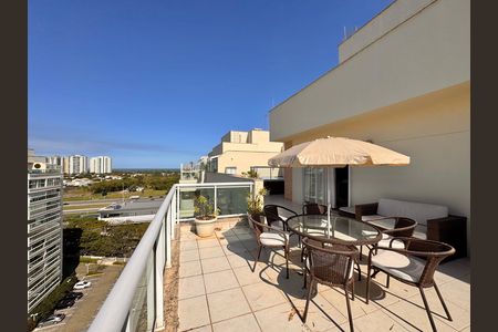 Apartamento à venda com 237m², 3 quartos e 2 vagas Apartamento à venda com 237m², 3 quartos e 2 vagasTerraço