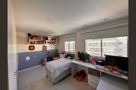 Apartamento à venda com 237m², 3 quartos e 2 vagas Apartamento à venda com 237m², 3 quartos e 2 vagasQuarto