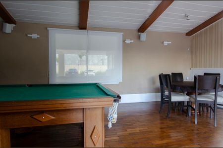 Apartamento à venda com 237m², 3 quartos e 2 vagas Apartamento à venda com 237m², 3 quartos e 2 vagasTerraço