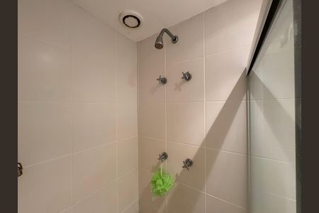 Apartamento à venda com 237m², 3 quartos e 2 vagas Apartamento à venda com 237m², 3 quartos e 2 vagasSuíte 2 - Banheiro