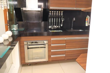 Apartamento para alugar com 124m², 3 quartos e 1 vaga