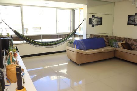 Apartamento para alugar com 124m², 3 quartos e 1 vaga