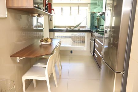 Apartamento para alugar com 124m², 3 quartos e 1 vaga