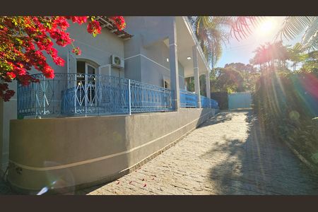 Casa de condomínio para alugar com 470m², 4 quartos e 6 vagas