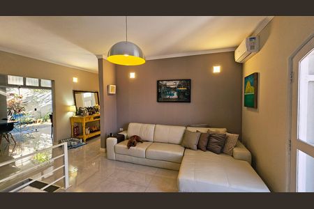 Casa de condomínio para alugar com 470m², 4 quartos e 6 vagas