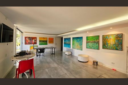 Casa de condomínio para alugar com 470m², 4 quartos e 6 vagas