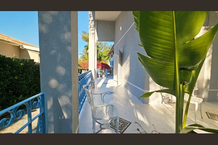 Casa de condomínio para alugar com 470m², 4 quartos e 6 vagas