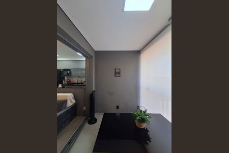 Apartamento à venda com 75m², 2 quartos e 1 vaga Apartamento à venda com 75m², 2 quartos e 1 vagaVaranda