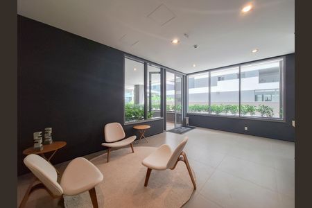 Apartamento à venda com 75m², 2 quartos e 1 vaga Apartamento à venda com 75m², 2 quartos e 1 vagaHall social