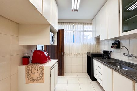 Casa à venda com 237m², 3 quartos e 5 vagas Casa à venda com 237m², 3 quartos e 5 vagasCozinha