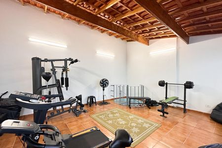 Casa à venda com 237m², 3 quartos e 5 vagas Casa à venda com 237m², 3 quartos e 5 vagasAcademia