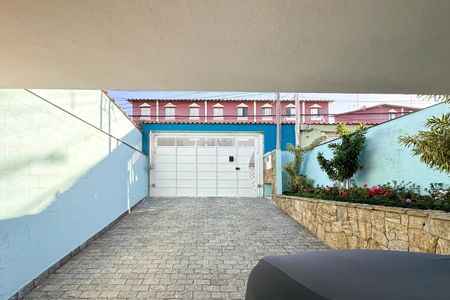 Casa à venda com 237m², 3 quartos e 5 vagas Casa à venda com 237m², 3 quartos e 5 vagasGaragem