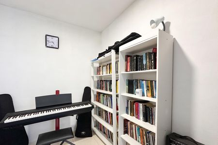 Casa à venda com 237m², 3 quartos e 5 vagas Casa à venda com 237m², 3 quartos e 5 vagasEscritório