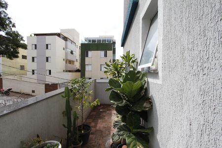 Apartamento à venda com 67m², 2 quartos e 1 vagaÁrea privativa