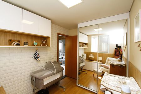 Apartamento à venda com 67m², 2 quartos e 1 vagaQuarto 2
