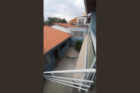 Casa à venda com 100m², 2 quartos e 2 vagas Casa à venda com 100m², 2 quartos e 2 vagasÁrea externa