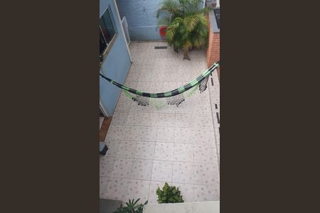 Casa à venda com 100m², 2 quartos e 2 vagas Casa à venda com 100m², 2 quartos e 2 vagasÁrea externa