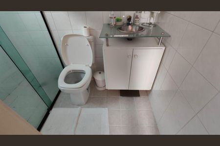 Apartamento à venda com 75m², 3 quartos e 1 vaga Apartamento à venda com 75m², 3 quartos e 1 vagaBanheiro da Suíte