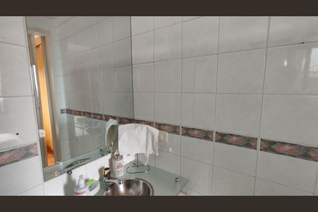 Apartamento à venda com 75m², 3 quartos e 1 vaga Apartamento à venda com 75m², 3 quartos e 1 vagaBanheiro da Suíte