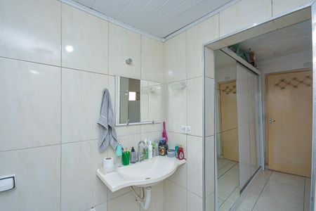 Banheiro de casa à venda com 1 quarto, 300m² em Parque Grajau, São Paulo