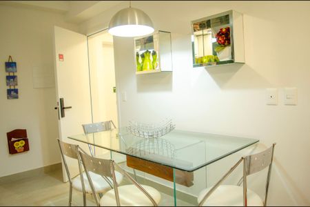 Apartamento para alugar com 71m², 2 quartos e 1 vaga